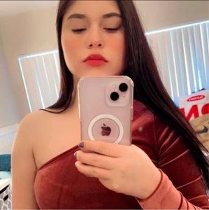 Meet your Posher, Aura